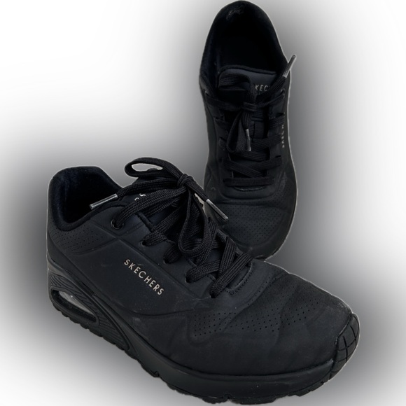 Skechers Women's Uno -Stand On Air Fashion Sneakers - Picture 1 of 8